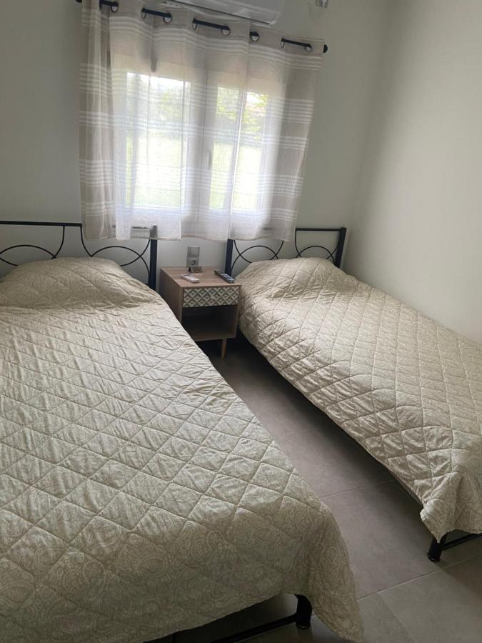 M & F House Villa Oropos Luaran gambar